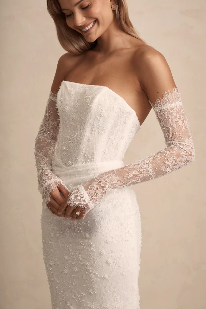 Haven Chantilly sleeve