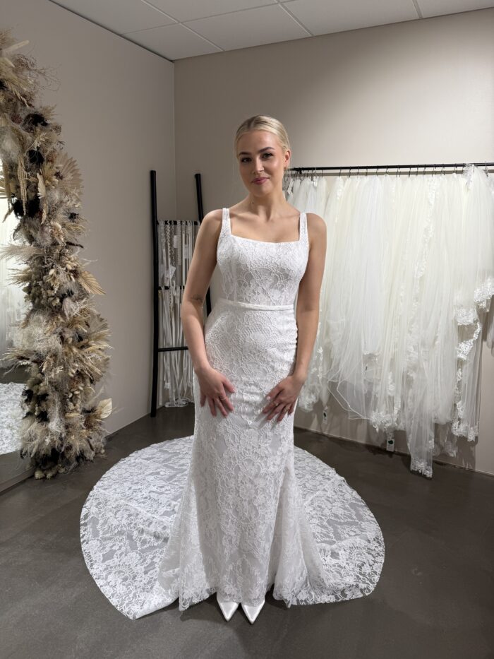 Hunter Chantilly Lace