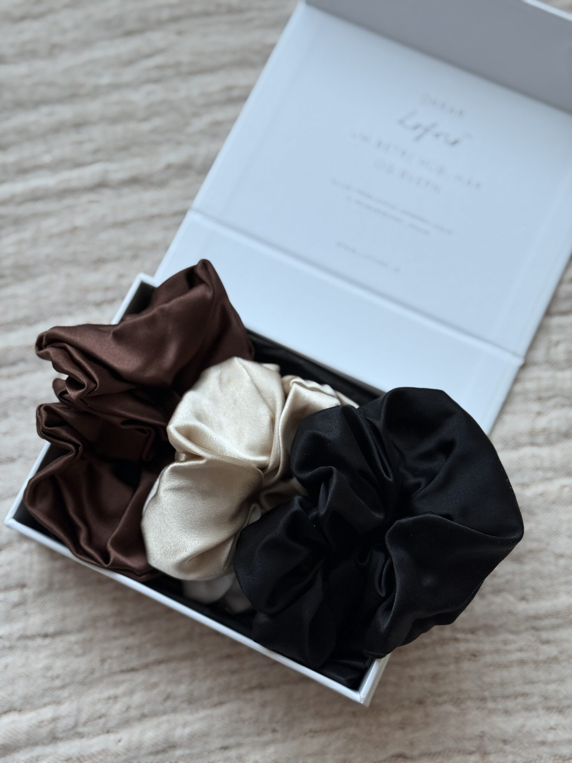 Silki gjafasett - Stórar teygjur - Veldu liti - Image 5