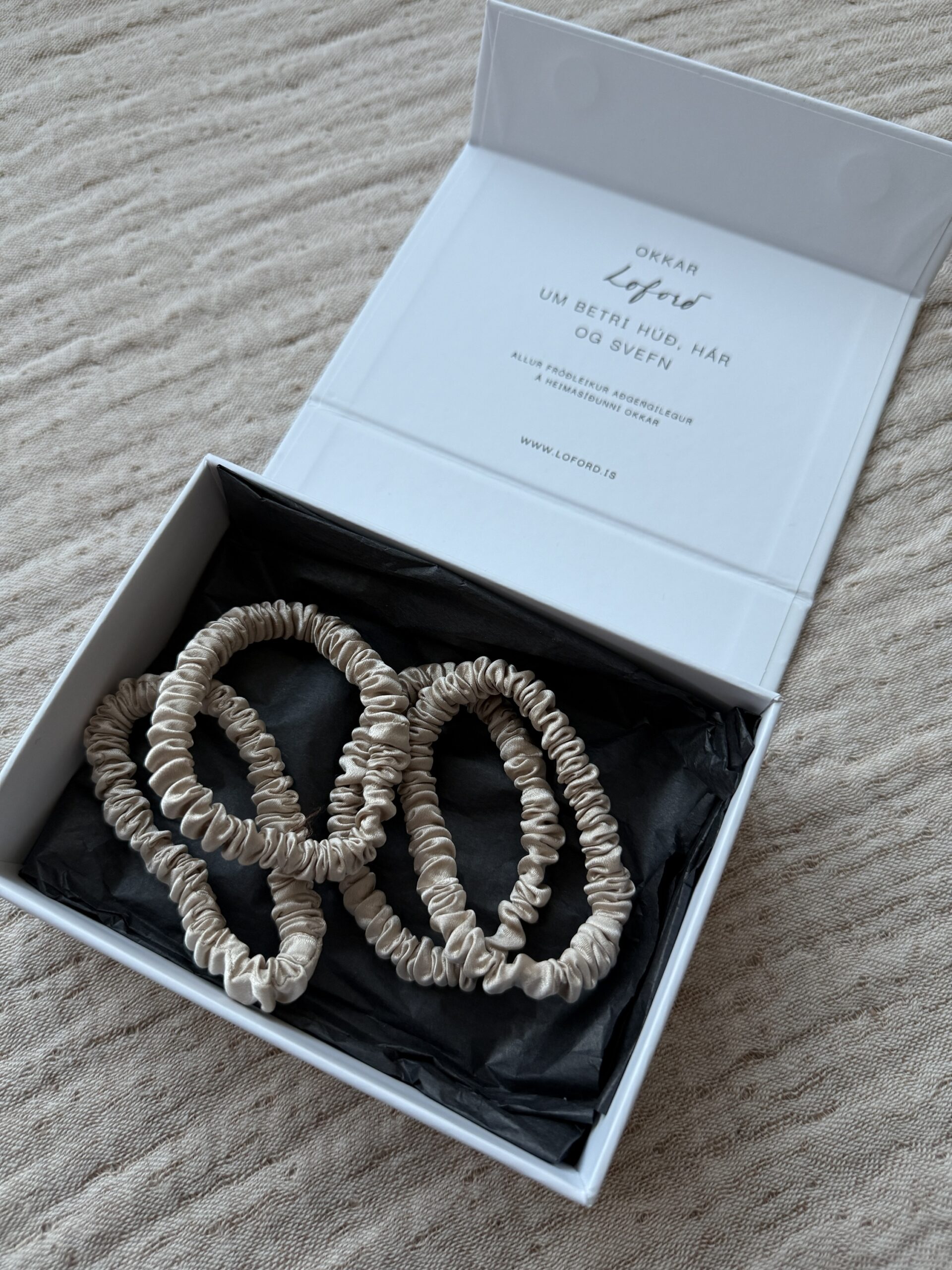 Silki gjafasett - Litlar teygjur - Veldu liti - Image 7