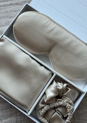 Silki 3D gjafasett - Koddaver, 3D svefngríma og teygjur - Veldu liti